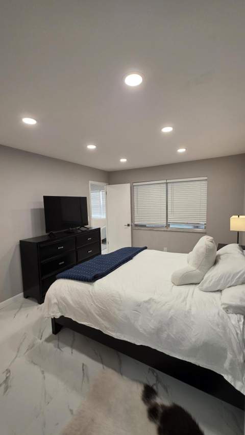 319 Lake Frances Drive, West Palm Beach FL - photo 9 of 11