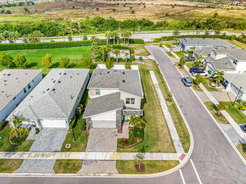 4 bedroom Single Family Residence at 10638 Hensley Street, Emery II, Port St. Lucie — photo 4