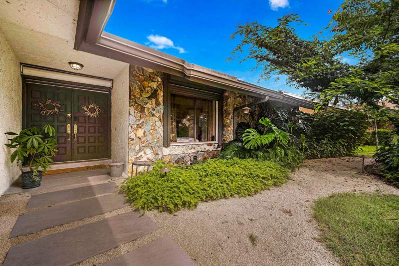 4 bedroom Single Family Residence at 941 Bayberry Point Drive, Davide Isles, Plantation — photo 4