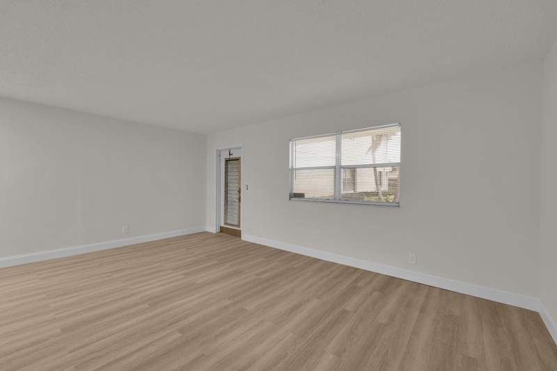 1 bedroom Condominium at 146 Saxony D, Kings Point Saxony Condos, Delray Beach — photo 4