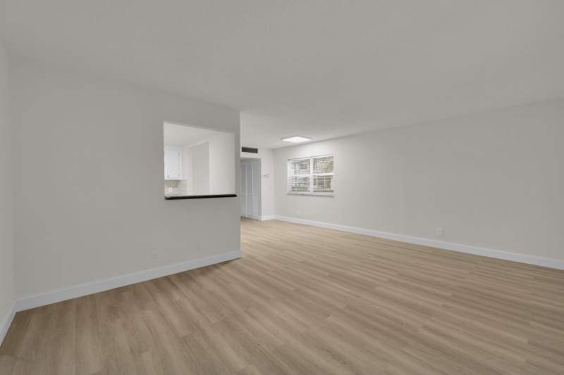 1 bedroom Condominium at 146 Saxony D, Kings Point Saxony Condos, Delray Beach — photo 5
