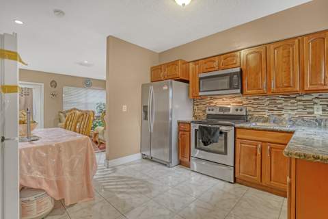 1627 4th Court, Boynton Beach FL - photo 11 of 25