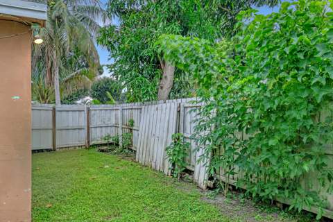 1627 4th Court, Boynton Beach FL - photo 24 of 25