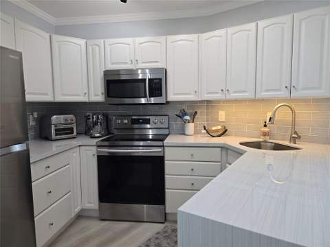 900 River Reach Drive #517, Fort Lauderdale FL - photo 6 of 21