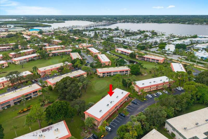 1 bedroom Condominium at 1909 SW Palm City Road #H5, King Mountain Condo (Aka Monterey Yacht & Country, Stuart — photo 2