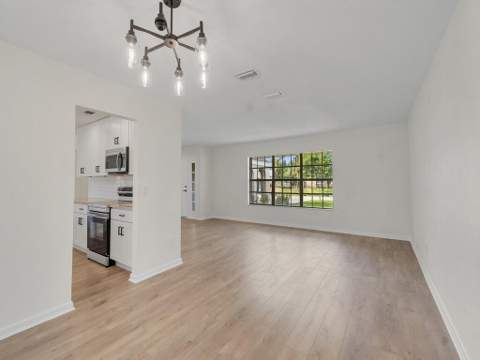 374 SW Homeland Road, Port St. Lucie FL - photo 13 of 41