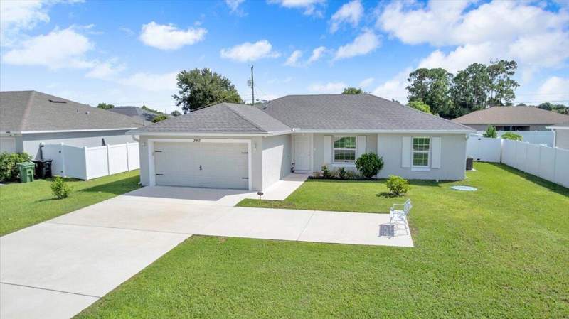 3 bedroom Single Family Residence at 3957 SW Savona Boulevard, Port St Lucie Section 19, Port St. Lucie — photo 2