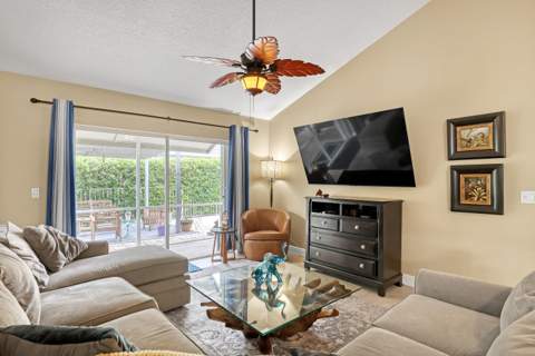 949 Honeytree Lane #A, Wellington FL - photo 10 of 39