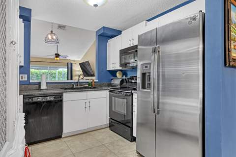 949 Honeytree Lane #A, Wellington FL - photo 6 of 39