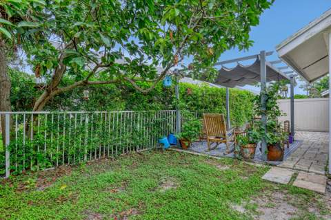 949 Honeytree Lane #A, Wellington FL - photo 24 of 39