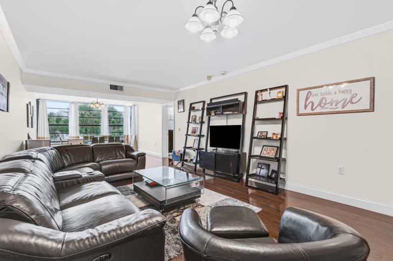 2 bedroom Condominium at 3826 Whitehall Drive #302, Whitehall Condo Of The Lands Of The President, West Palm Beach — photo 2