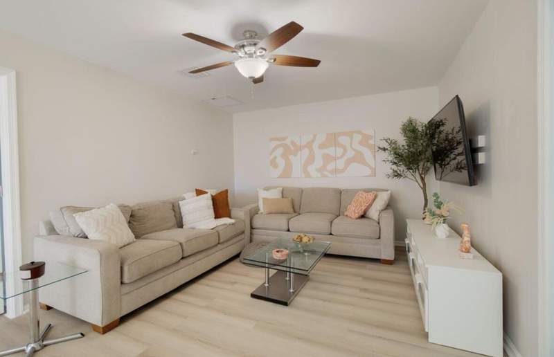 2 bedroom Townhouse at 11892 Sturbridge Lane, Sturbridge Village, Wellington — photo 4
