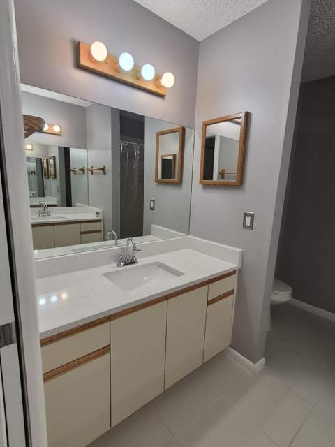6531 SE Federal Highway #F211, Stuart FL - photo 7 of 20