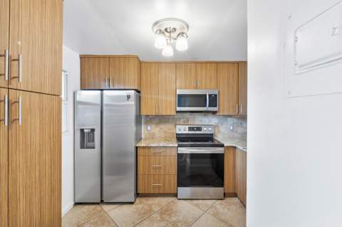 113 Royal Park Drive #1H, Oakland Park FL - photo 9 of 30