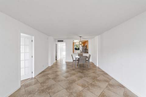 113 Royal Park Drive #1H, Oakland Park FL - photo 8 of 30