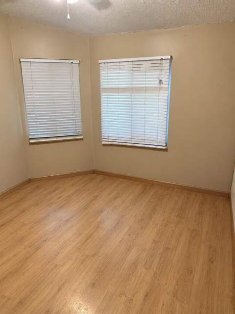 1322 E Glen Oak Road, North Lauderdale FL - photo 16 of 29