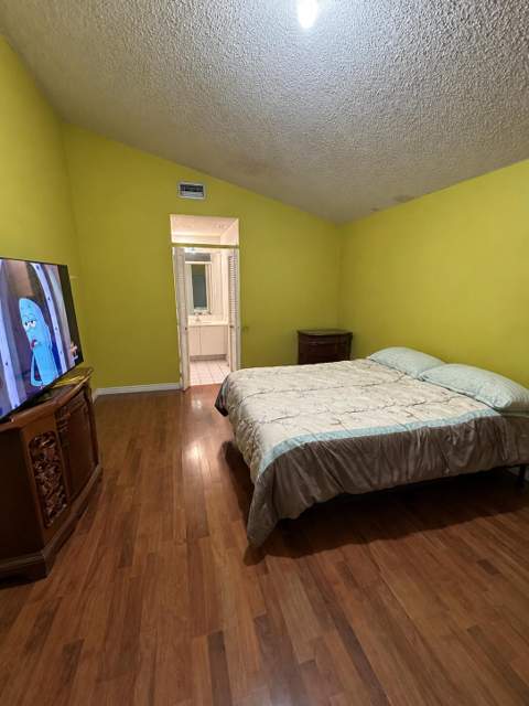 1322 E Glen Oak Road, North Lauderdale FL - photo 18 of 29