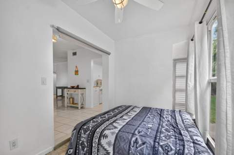 658 NE 6th Court #E, Boynton Beach FL - photo 23 of 47