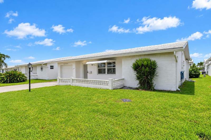 2 bedroom Single Family Residence at 1304 SW 23rd Street, Palm Beach Leisureville Sec 7, Boynton Beach — photo 3