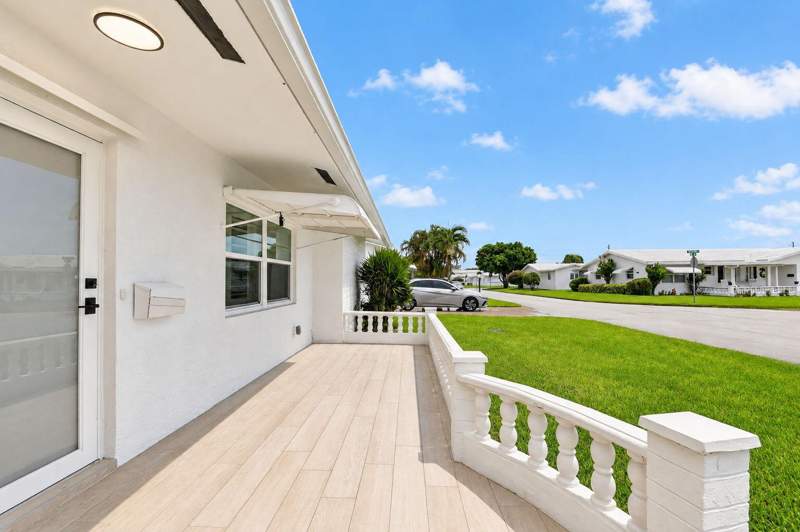 2 bedroom Single Family Residence at 1304 SW 23rd Street, Palm Beach Leisureville Sec 7, Boynton Beach — photo 4