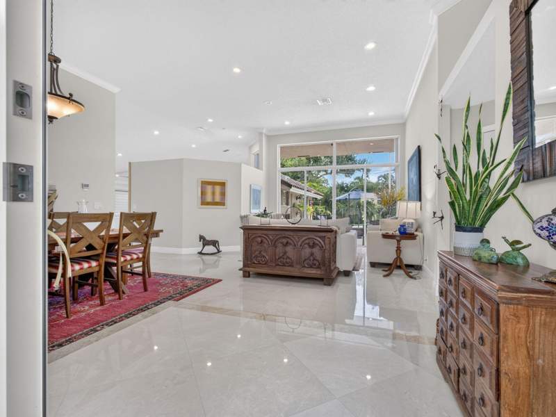 4 bedroom Single Family Residence at 832 Waterview Drive, Orchid Island, Weston — photo 5