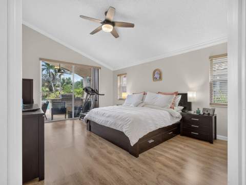 832 Waterview Drive, Weston FL - photo 17 of 57