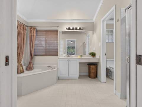 832 Waterview Drive, Weston FL - photo 20 of 57