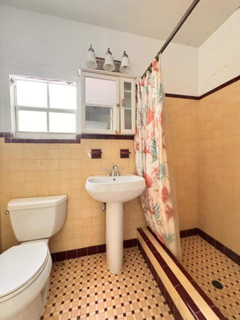 2500 Jackson Street, Hollywood FL - photo 24 of 38
