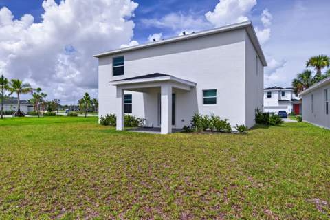 3507 Harborside Avenue, Fort Pierce FL - photo 9 of 63