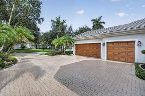 851 Forest Glen Lane, Wellington FL - photo 8 of 94