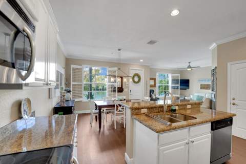 243 SW 7th Street, Pompano Beach FL - photo 7 of 56