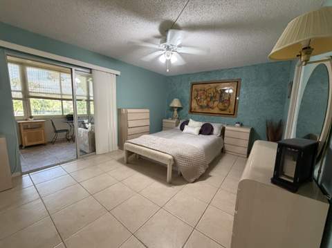 130 Southampton B, West Palm Beach FL - photo 9 of 22
