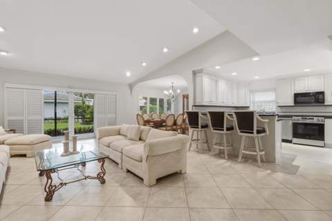 22041 Colony Drive, Boca Raton FL - photo 6 of 35