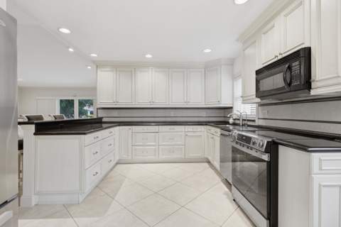 22041 Colony Drive, Boca Raton FL - photo 11 of 35