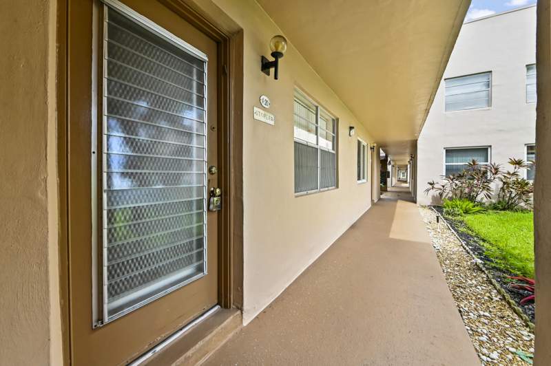 2 bedroom Condominium at 20 Flanders A, Kings Point Flanders Condos, Delray Beach — photo 2