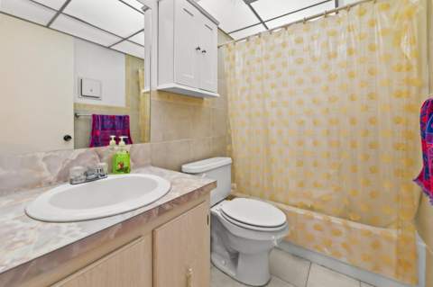 20 Flanders A, Delray Beach FL - photo 14 of 35