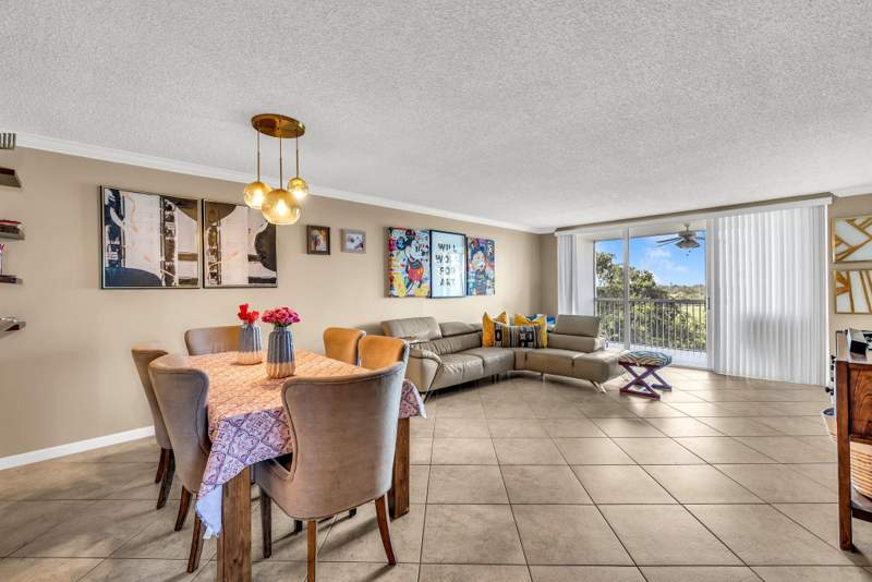 3 bedroom Condominium at 3080 N Course Drive #501, No 51 Palm-Aire Country Club, Pompano Beach — photo 4