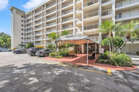 3080 N Course Drive #501, Pompano Beach FL - photo 24 of 28