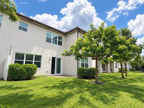 4969 Navali Drive, Lake Worth FL - photo 10 of 53