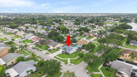7803 Elwood Drive, Greenacres FL - photo 15 of 23