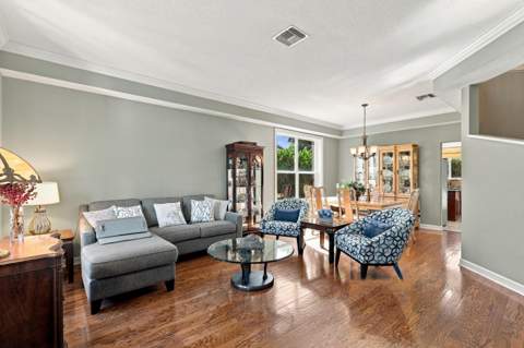 217 Lone Pine Drive, Palm Beach Gardens FL - photo 10 of 45