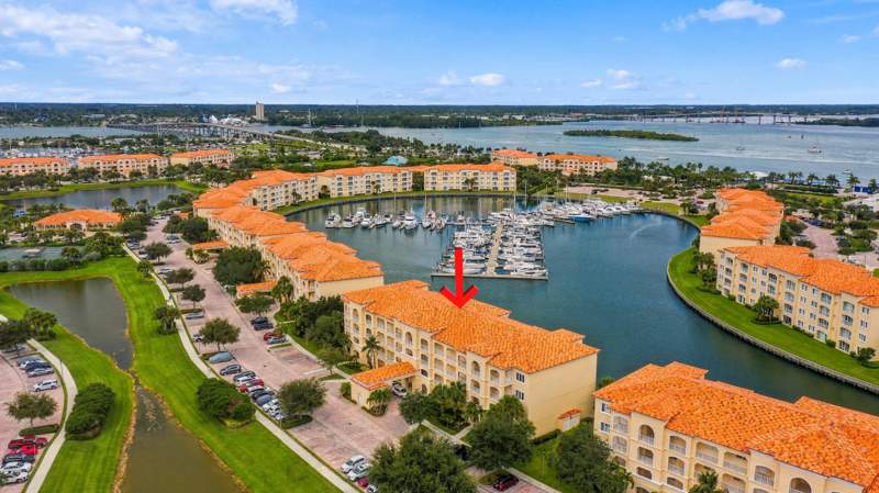 2 bedroom Condominium at 17 Harbour Isle Drive #Unit 304, Harbour Isle West, Fort Pierce — photo 3