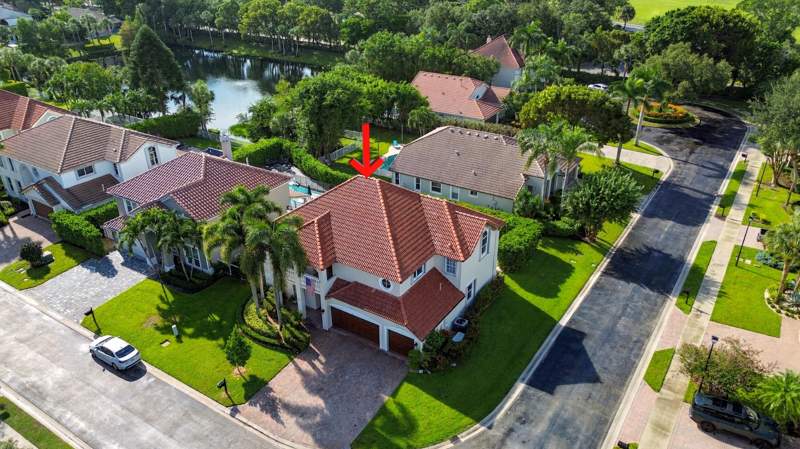 4 bedroom Single Family Residence at 217 Lone Pine Drive, Lone Pine, Palm Beach Gardens — photo 2