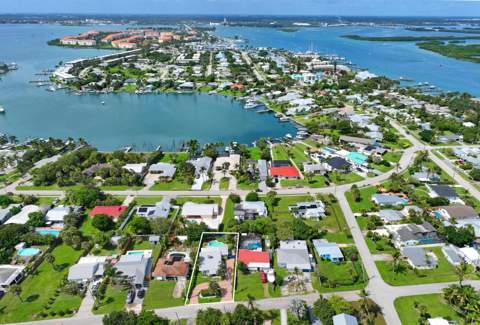 307 Granada Street, Fort Pierce FL - photo 6 of 72