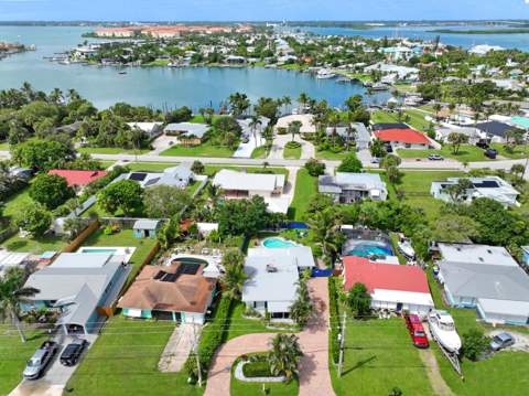 307 Granada Street, Fort Pierce FL - photo 9 of 72