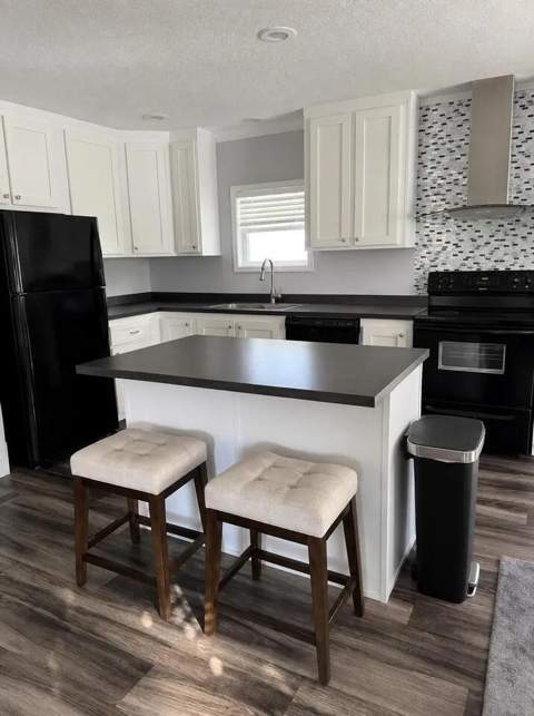 56 Manor Drive, Fort Pierce FL - photo 8 of 38