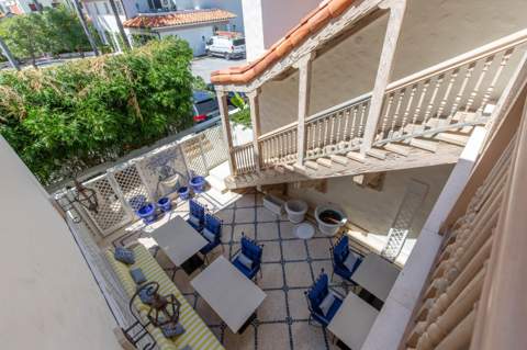236 Phipps Plaza #202, Palm Beach FL - photo 10 of 55
