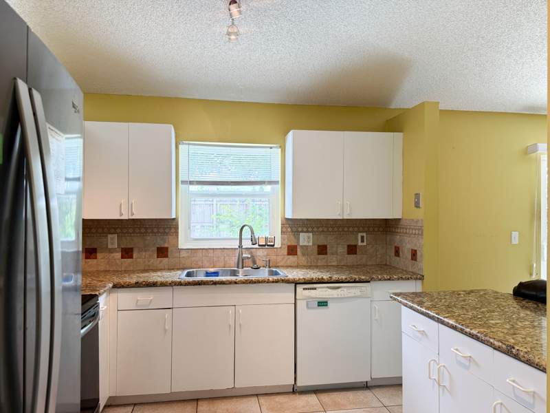 3 bedroom Single Family Residence at 4786 NW 14th Street, Lyons West, Coconut Creek — photo 4