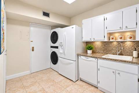 3800 Hillcrest Drive #1219, Hollywood FL - photo 8 of 31