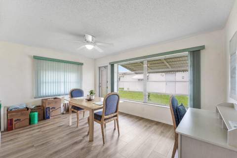 1005 Siesta Avenue, Boynton Beach FL - photo 11 of 36